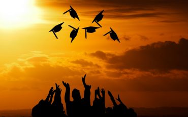 Des diplômés d'un bachelor immobilier